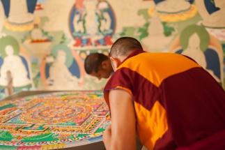 Deprung Loseling Monks | making Medicine Buddha Mandala |Tibetan Gallery & Studio sebastopol, ca